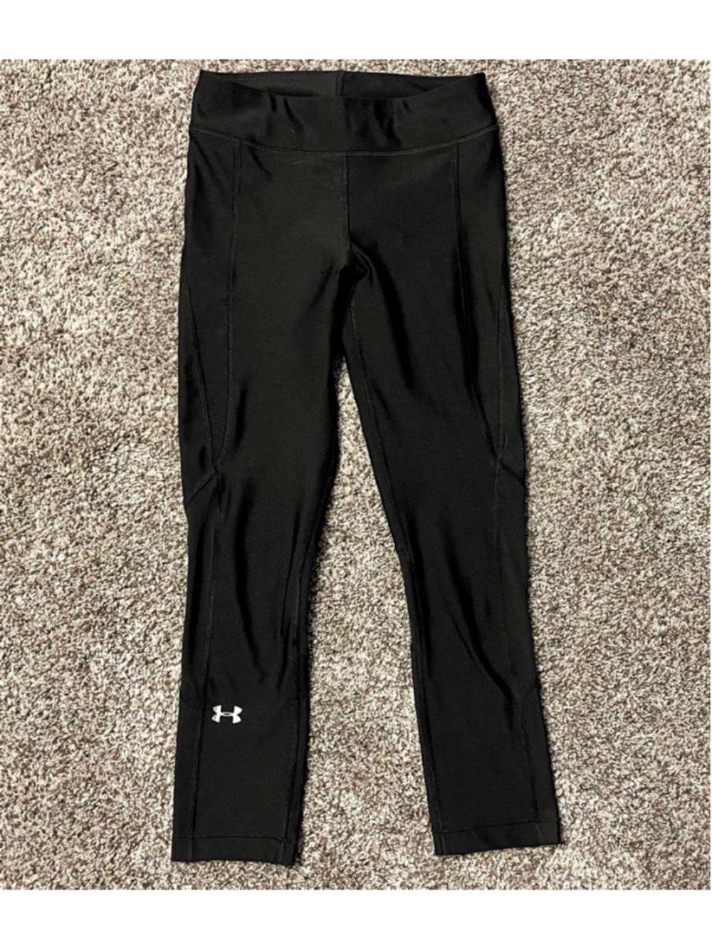 Women's Under Armour Cropped Leggings, Size XS, Black, EUC